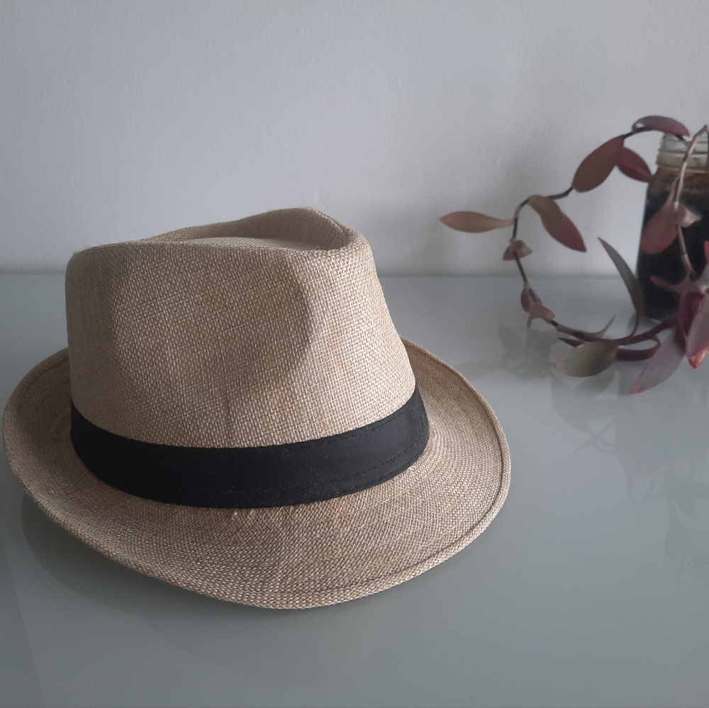 Straw hat - Picture 3 of 4